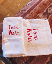 vacation rental in Lucca, Tuscany, Italy offers top-floor comfort overlooking the rooftops of this lovely medieval city.