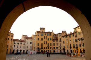 wall of lucca